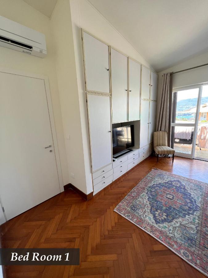 NAUTILUS VISTA MARE MOZZAFIATO a 180 GRADI- POSTO AUTO PRIVATO - 2 CAMERE MATRIMONIALI più 1 DIVANO LETTO SINGOLO-SKY,NETFLIX Rapallo Exterior foto